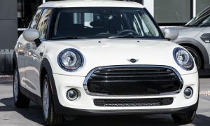 captured-in-slight-bokeh-mini-of-las-vegas-dealership-car-auto-automobile-automotive-new-2021-shiny_t20_WgdaGw-scaled.jpg